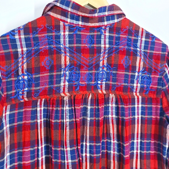 Free People Magical Plaid Embroidered Oversized Flannel Top Size Small New - Picture 4 of 8